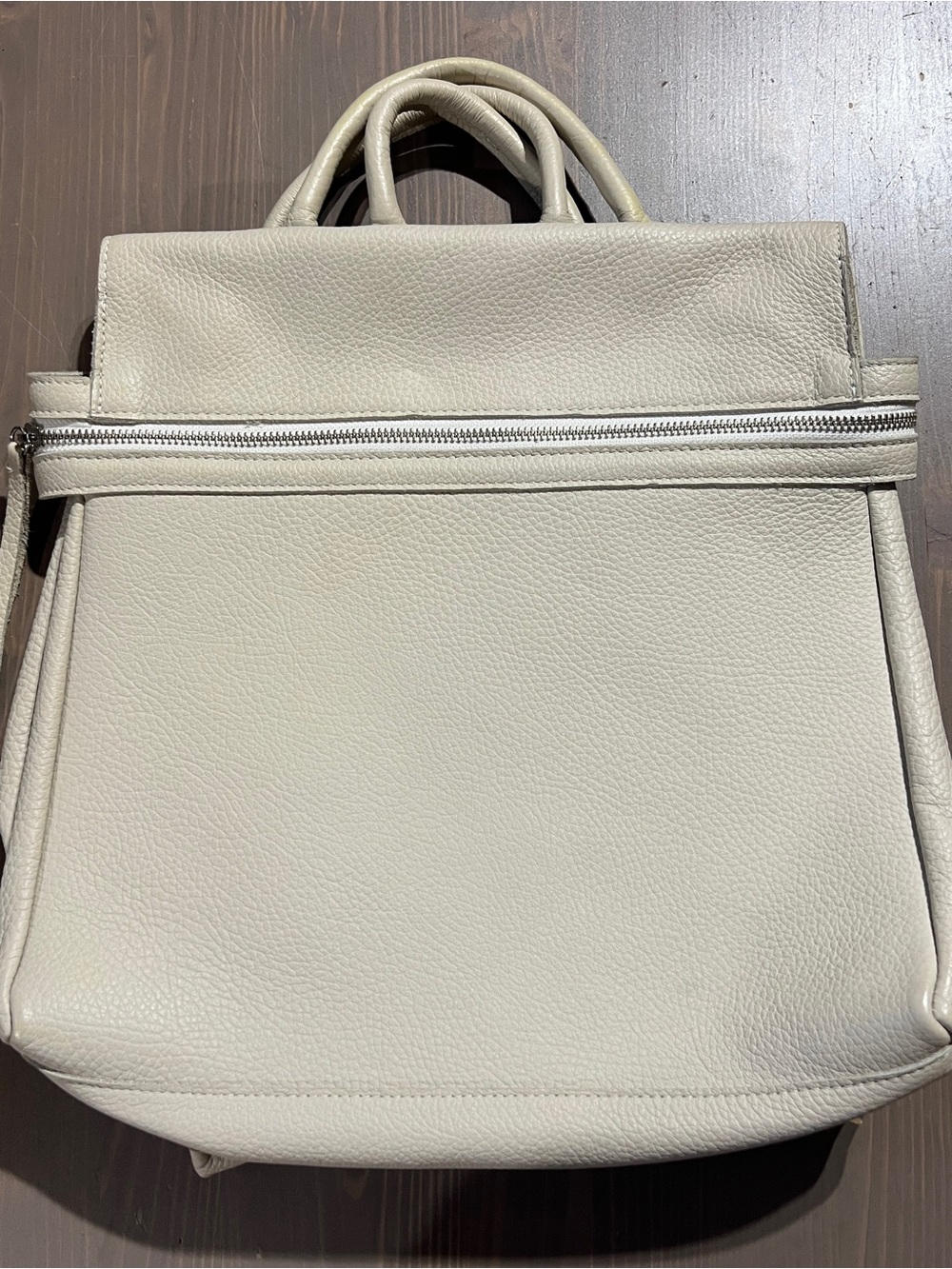 Maria Castelli  Cream Leather Tote Backpack - Elegant Everyday Bag
